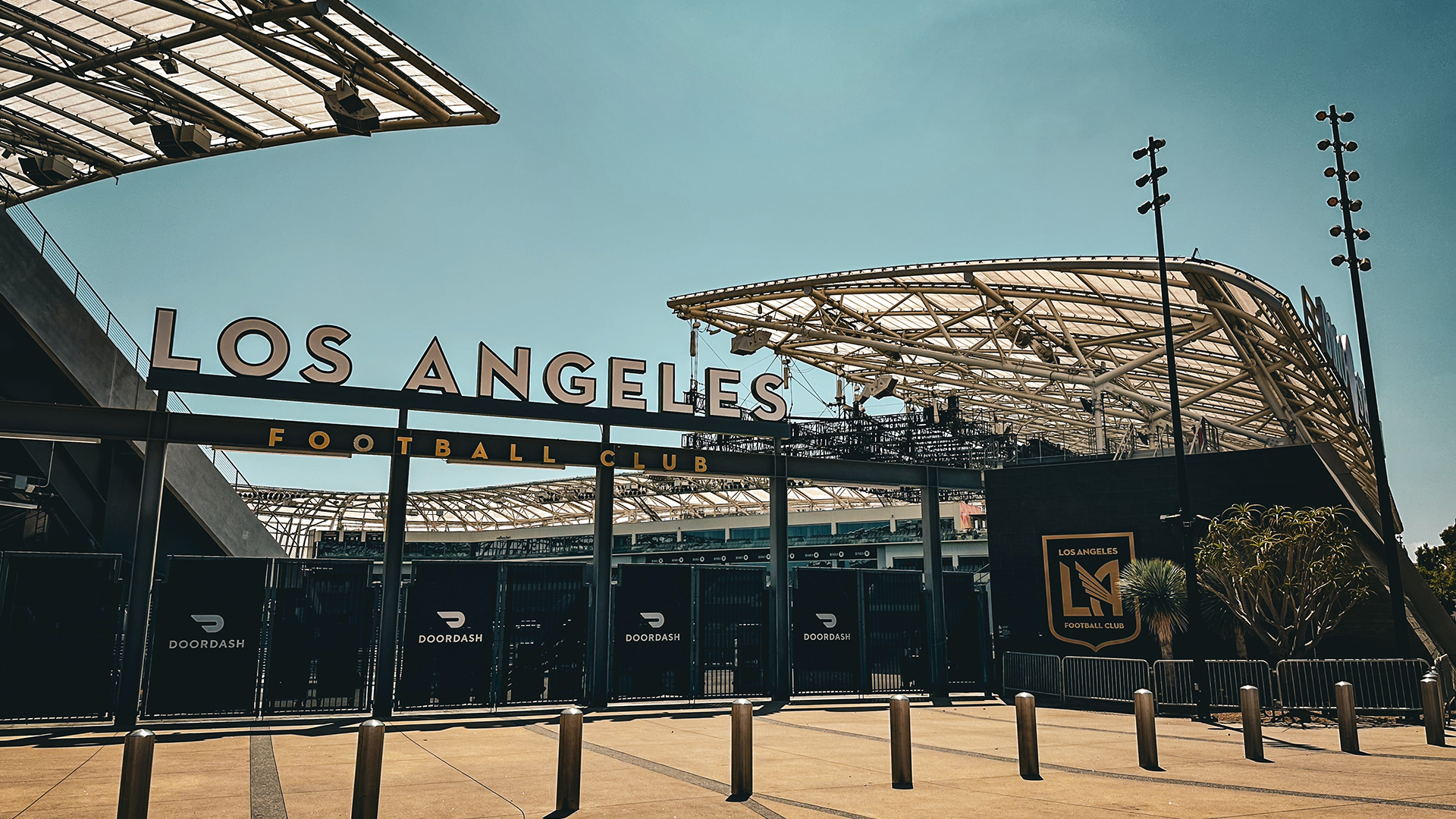 Shutterstock photo of outside entrance to Exposition Park venue in Los Angeles